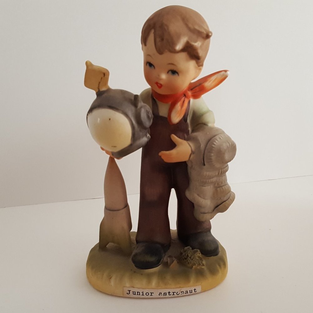 Erich Stauffer Junior Astronaut Signed Collectible Figurine U 8588